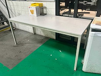 Wittenborg koffiemachine met koelkast en tafel - afbeelding 2 van  13