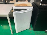 Wittenborg koffiemachine met koelkast en tafel - afbeelding 12 van  13