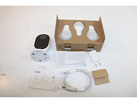 Wiz starterkit home monitoring wiz camera en 3 slimme led lampen - afbeelding 3 van  3