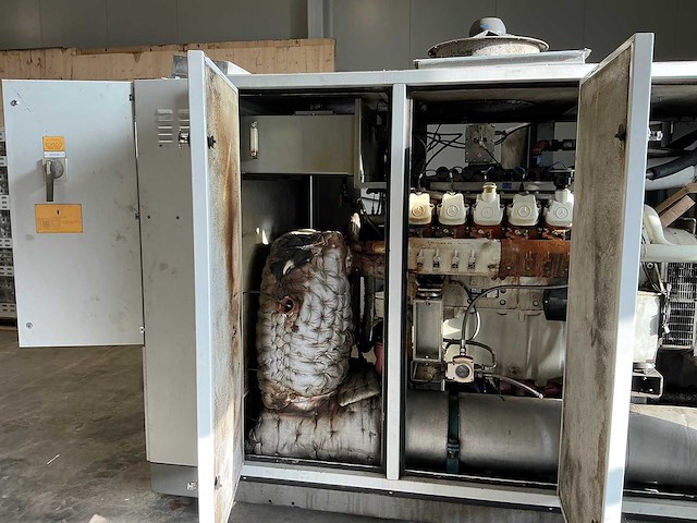 Wkk - g12v 183a - power generator - 2006 - afbeelding 14 van  16