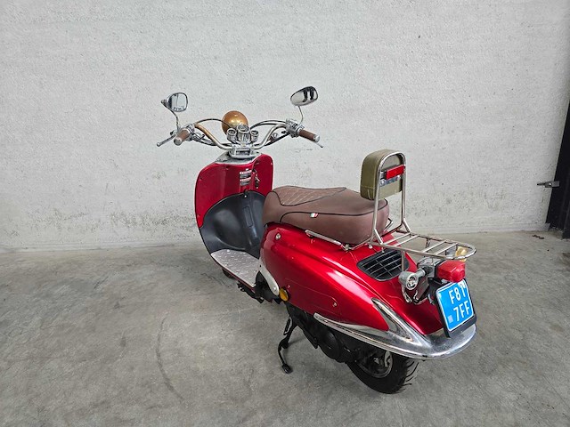 Wlie - snor scooter - retro - moped $t 25km uitvoering f817ff - afbeelding 3 van  3