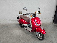 Wlie - snor scooter - retro - moped $t 25km uitvoering f817ff - afbeelding 1 van  3