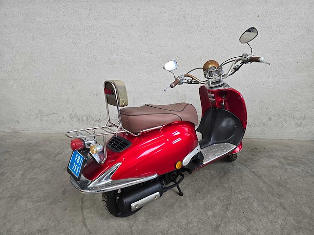 Wlie - snor scooter - retro - moped $t 25km uitvoering f817ff - afbeelding 2 van  3