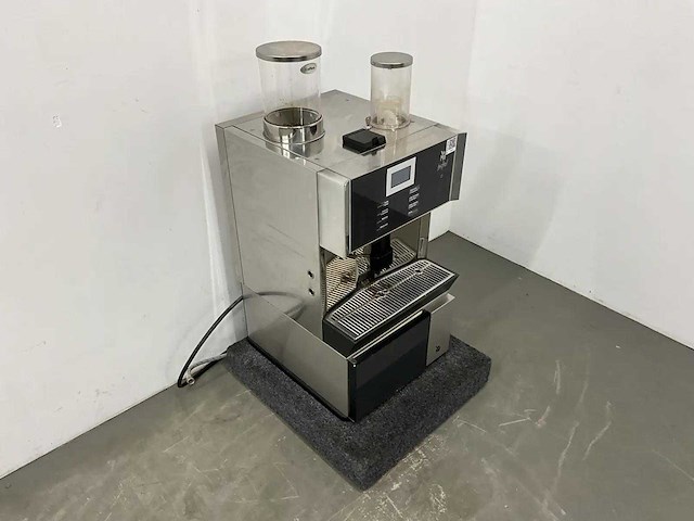 Wmf - bistro 8400 - koffiemachine met melkkoeler - afbeelding 3 van  8