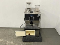 Wmf - bistro 8400 - koffiemachine met melkkoeler - afbeelding 7 van  8