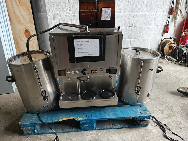 Wmf - programat gv - koffiemachine + 2 bijzettafels - afbeelding 3 van  10
