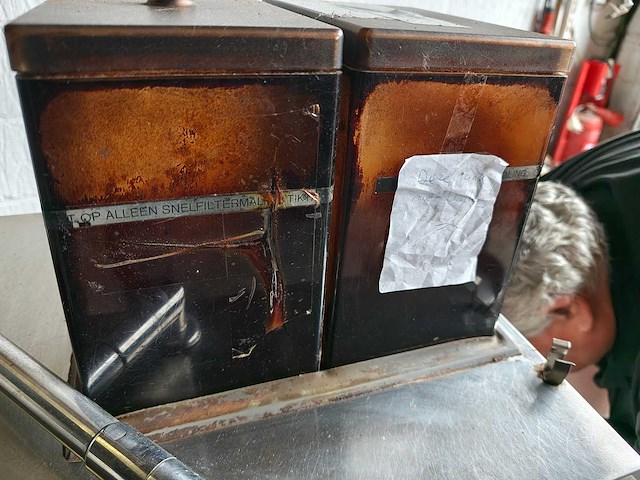 Wmf - programat gv - koffiemachine + 2 bijzettafels - afbeelding 8 van  10