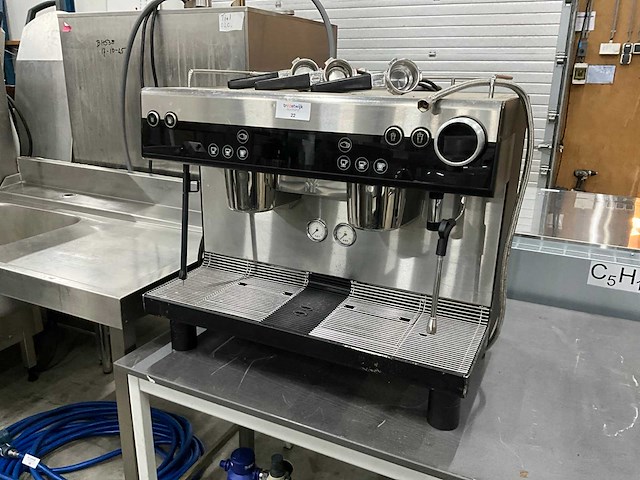 Wmf 03.5500 volautomatische koffiemachine - afbeelding 1 van  9