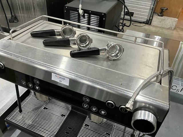 Wmf 03.5500 volautomatische koffiemachine - afbeelding 3 van  9