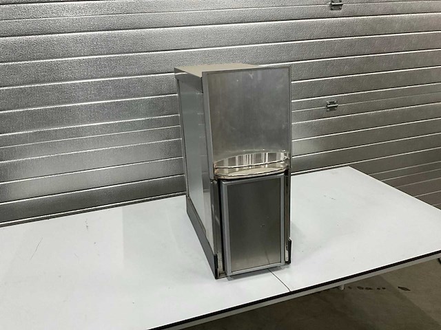 Wmf 03.9460.0001 melk koelkast - afbeelding 1 van  6
