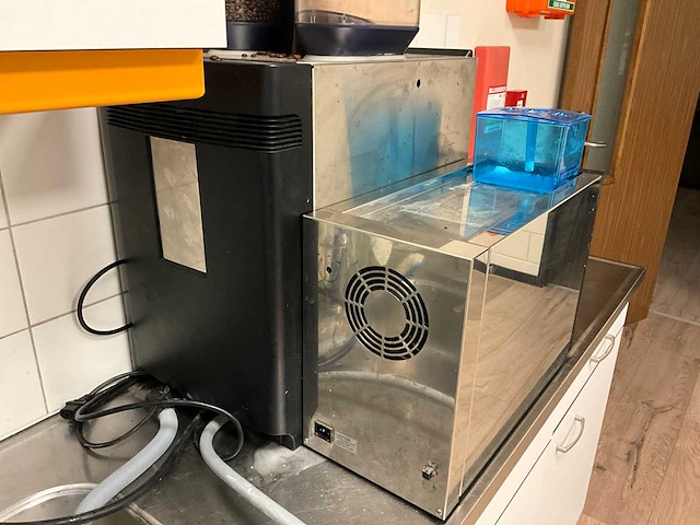 Wmf 5000s koffie- & espressomachines - afbeelding 5 van  10