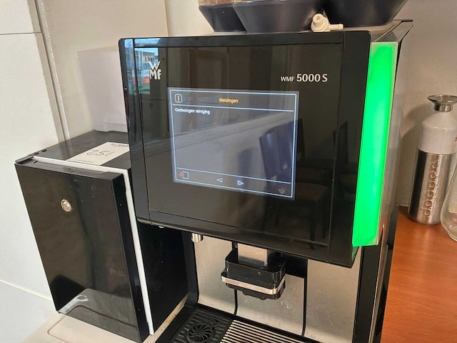 Wmf 5000s koffiemachine - afbeelding 3 van  6