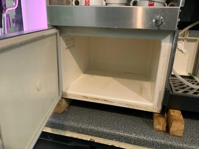 Wmf rvs koppenwarmer en melkkoeling - afbeelding 6 van  6