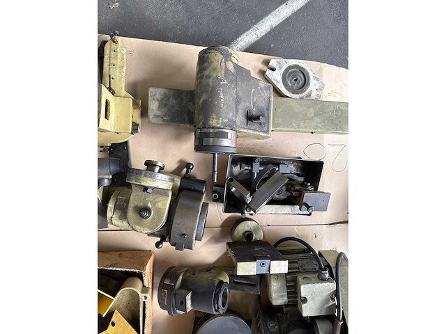 Wmw gotha - swu250 2 - tool grinding machine - 1982 - afbeelding 9 van  21