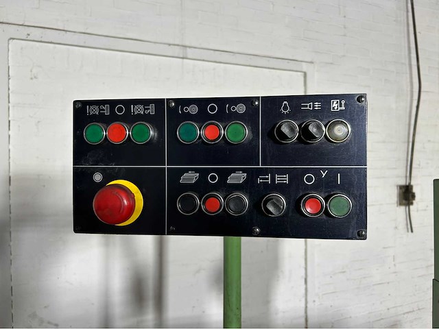 Wmw gotha - swu250 2 - tool grinding machine - 1982 - afbeelding 18 van  21