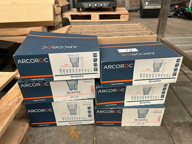 W.o. arcoroc - partij glaswerk - afbeelding 1 van  5
