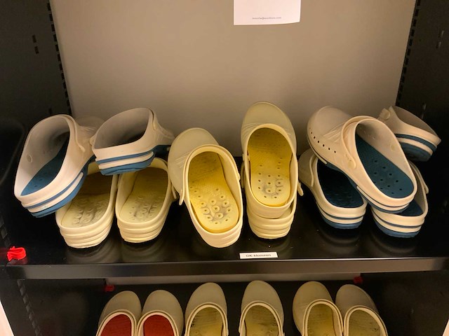 Wock partij medische klompen - afbeelding 8 van  10
