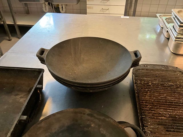 Wokpannen en braadslede (9x) - afbeelding 2 van  2