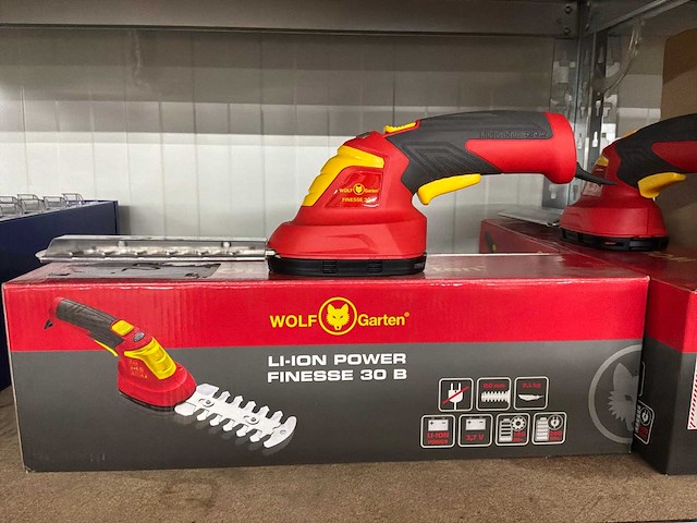 Wolf garten finesse 30b accu buxusschaar (2x) - afbeelding 1 van  4