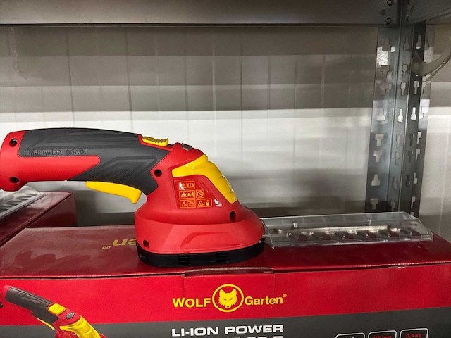 Wolf garten finesse 30b accu buxusschaar (2x) - afbeelding 3 van  4