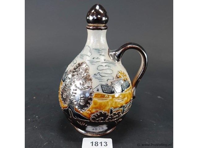 Wolf keramik mogendorf keramische vintage karaf met een sgraffito-landschapsontwerp, mogelijk uit de jaren 1970 - afbeelding 1 van  5