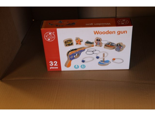 Wooden gun 1x op loc o015 - afbeelding 3 van  3