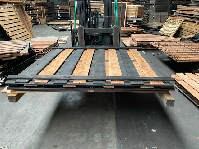 Woodvision douglas tuinscherm 180x180 cm (2x) - afbeelding 1 van  10