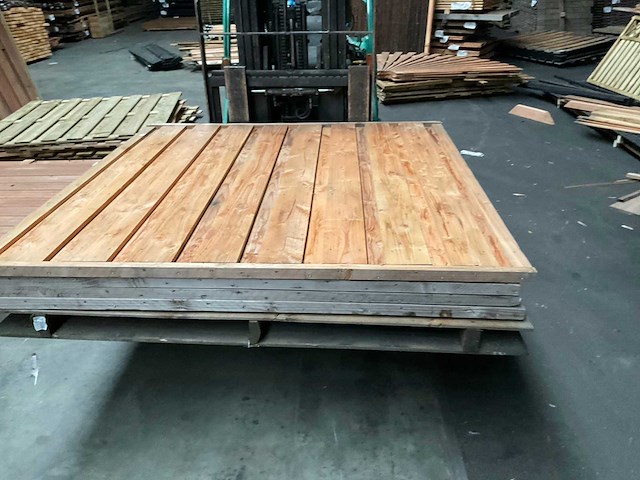 Woodvision douglas tuinscherm 180x180 cm (4x) - afbeelding 1 van  5