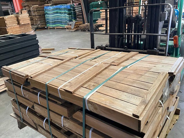 Woodvision grenen tuinwerkbankje - 95x90x45 cm (2x) - afbeelding 2 van  3