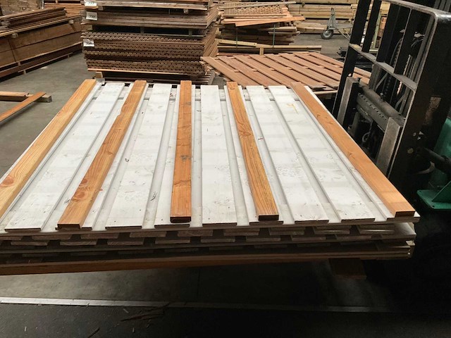 Woodvision wit gespoten tuinscherm 180x180 cm (4x) - afbeelding 1 van  15