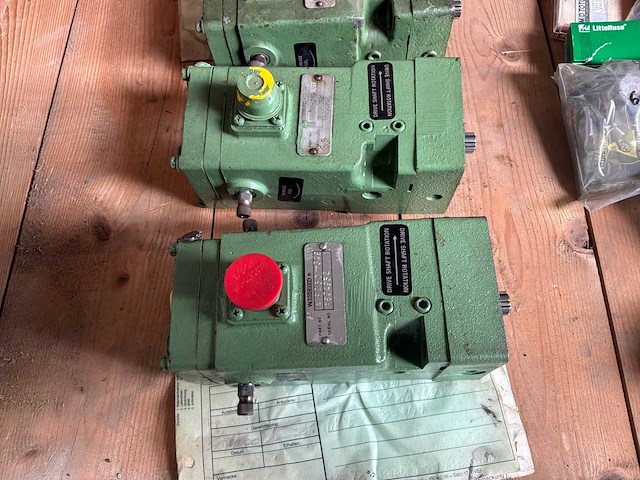 Woodward 8250 actuator (4x) - afbeelding 2 van  3