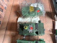 Woodward 8250 actuator (4x) - afbeelding 3 van  3