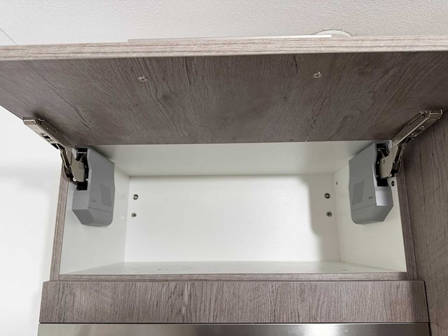 Wooning - keuken met whirlpool apparatuur - afbeelding 16 van  32