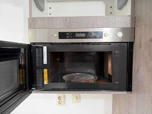 Wooning - keuken met whirlpool apparatuur - afbeelding 18 van  32
