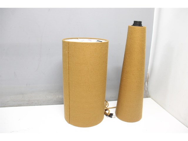 Woood loft tafellamp metaal/boucle stof tapenade - afbeelding 1 van  2