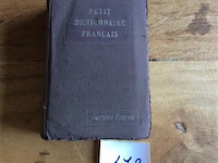 Woordenboek " petit dictionaire français" - afbeelding 1 van  2