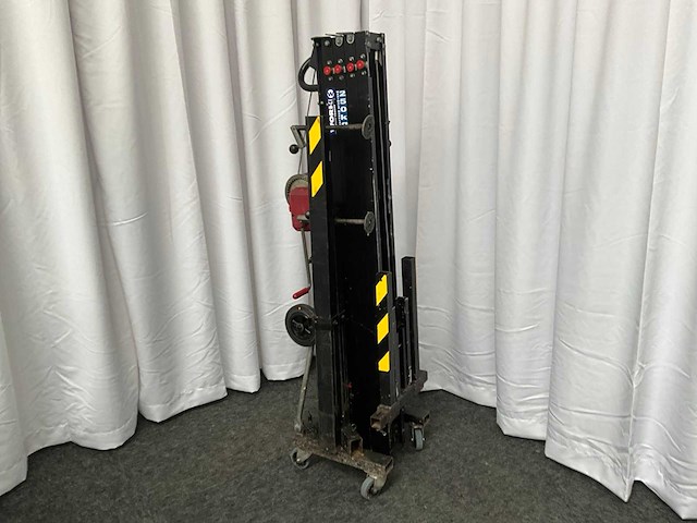 Work lw461r towerlift (3x) - afbeelding 6 van  13