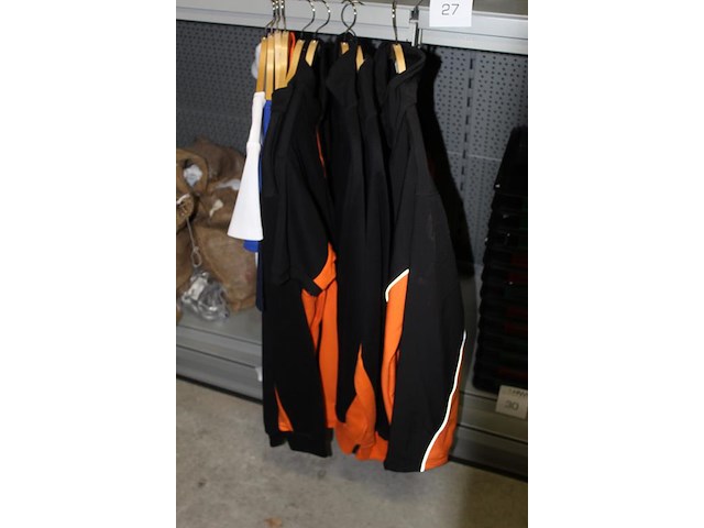 Workwear diverse shirts, truien en jas. totaal negen stuks - afbeelding 1 van  2