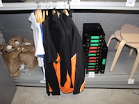 Workwear diverse shirts, truien en jas. totaal negen stuks - afbeelding 2 van  2