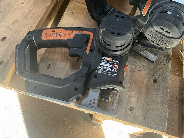 Worx - wx550.9 20v accu multizaag - overig accugereedschap (2x) - afbeelding 2 van  4