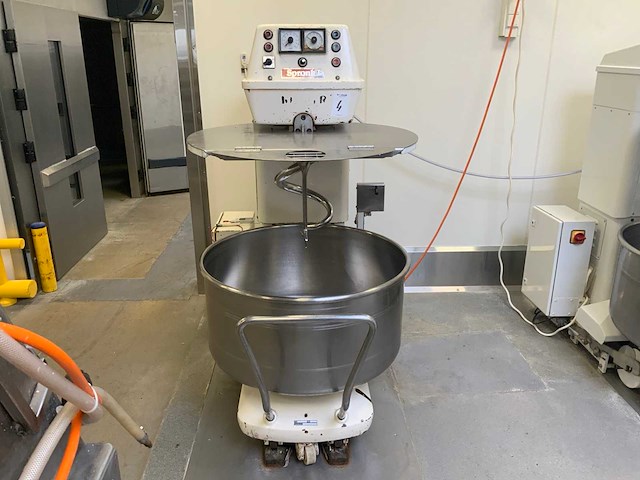 Wp kemper spa spiraalkneder - afbeelding 2 van  9
