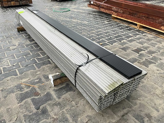 Wpc dekdeel grey 2,3x14,5x300 (27x) - afbeelding 1 van  3