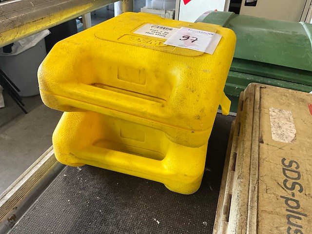 Wpg glasdrager ( 57 kg ) (2x) - afbeelding 5 van  5