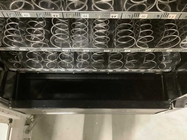 Wurlitzer bbb45 ivc 1 verkoopautomaat - afbeelding 6 van  9