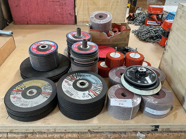 Würth diverse slijp en schuur materialen - afbeelding 1 van  7