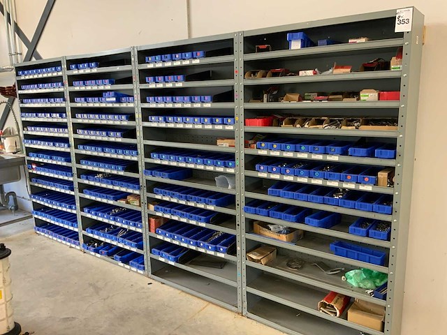 Würth kast met bevestigingsmateriaal (4x) - afbeelding 1 van  18