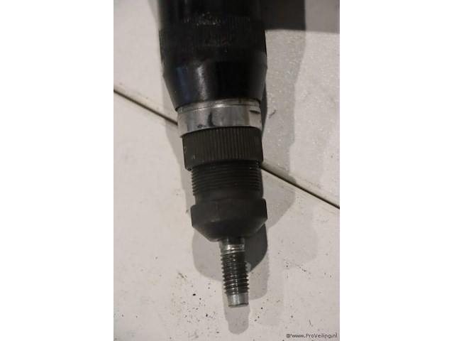 Würth master peg 312 perslucht blindklinkmoerenmachine - afbeelding 6 van  6
