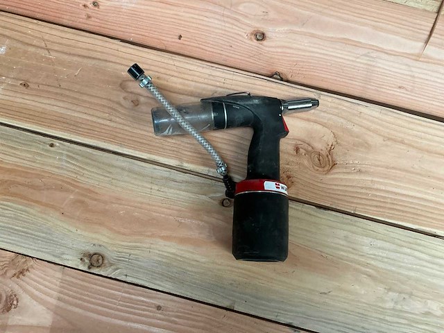 Wurth w50-easy pneumatisch blindklinknagelpistool - afbeelding 1 van  3