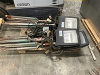 Wws 100watt bouwlamp op statief (4x) - afbeelding 1 van  5