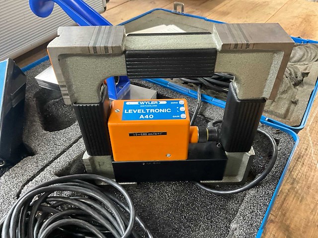 Wyler leveltronic digitale waterpas - afbeelding 2 van  5